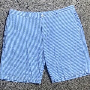 Vineyard Vines Seersucker Blue and White Striped Shorts Men’s Sz 40